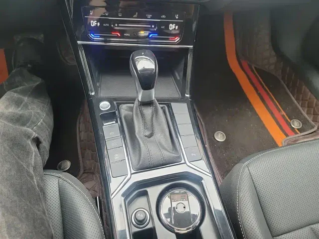 Volkswagen Passat — Фото автомобиля 13
