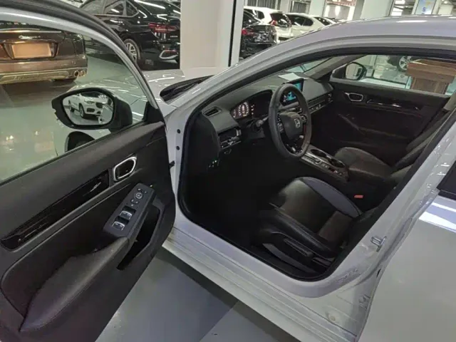 Honda Civic — Фото автомобиля 15