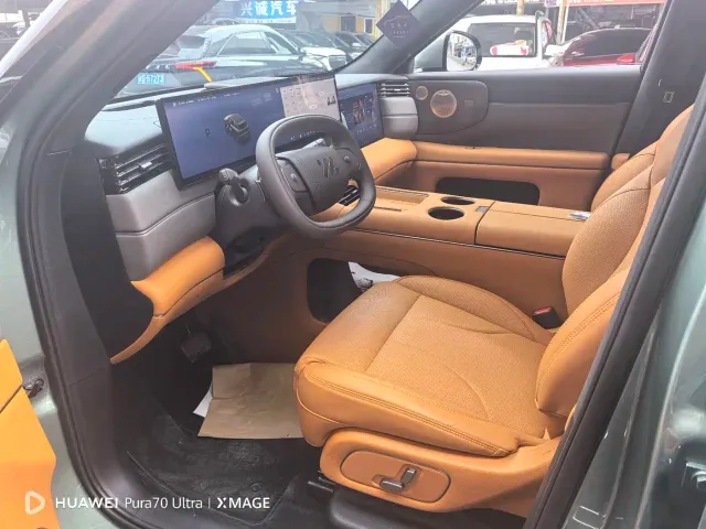 IM Motors LS8 — Фото автомобиля 18