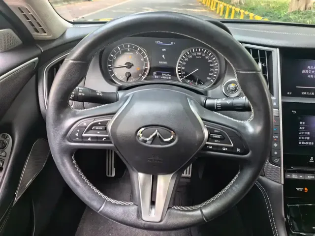 Infiniti Q50L — Фото автомобиля 10