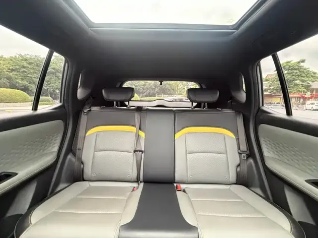GAC Aion Y — Фото автомобиля 11