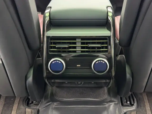 Land Rover Range Rover Sport — Фото автомобиля 14