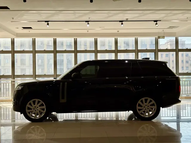 Land Rover Range Rover — Фото автомобиля 4