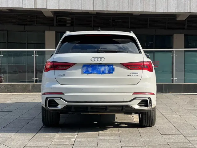 Audi Q3 — Фото автомобиля 5