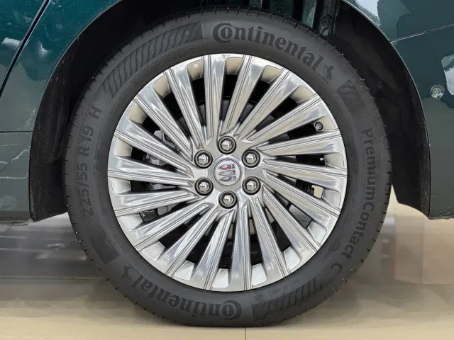 Buick Century 2023 2.0T 4-Seat Private Edition — Фото автомобиля 24