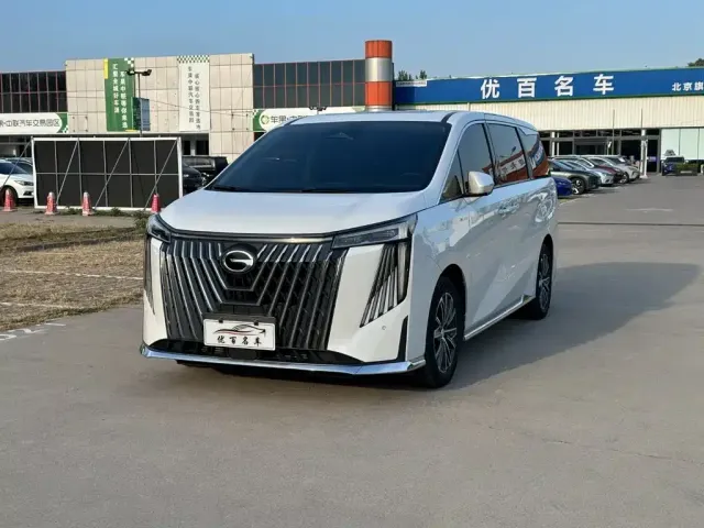 Фотография автомобиля — GAC Trumpchi M8