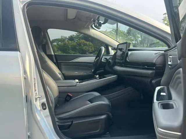 GAC Aion S Plus — Фото автомобиля 9