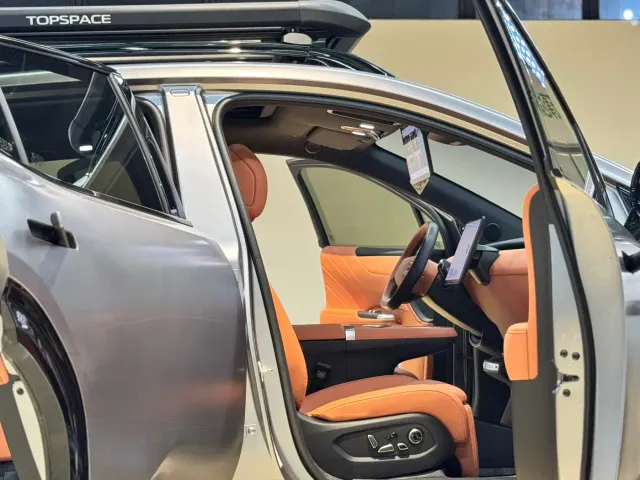 Changan Qiyuan E07 — Фото автомобиля 17