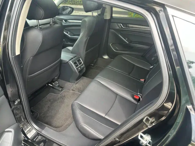 Honda Accord — Фото автомобиля 5