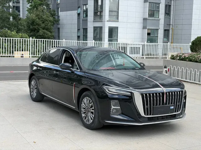 Hongqi H5 — Фото автомобиля 3