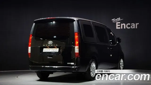 Hyundai Staria Staria Инвалидная коляска Подъёмник/Slope — Фото автомобиля 2