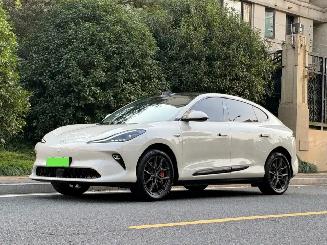 IM Motors LS6 — Фото автомобиля 2