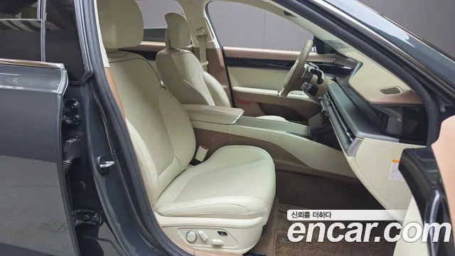 Hyundai Grandeur GN7 — Фото автомобиля 18
