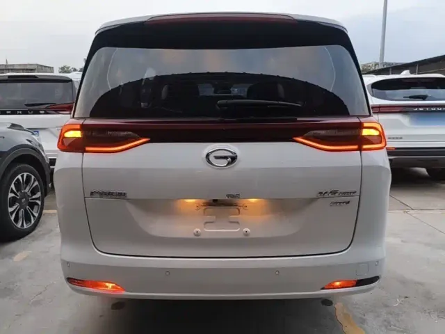 GAC Trumpchi M6 — Фото автомобиля 5