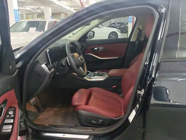BMW 3 Series — Фото автомобиля 4