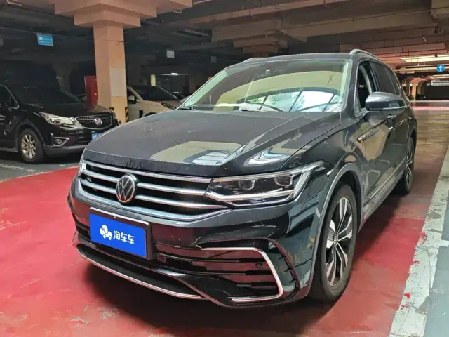 Фотография автомобиля — Volkswagen Tiguan L