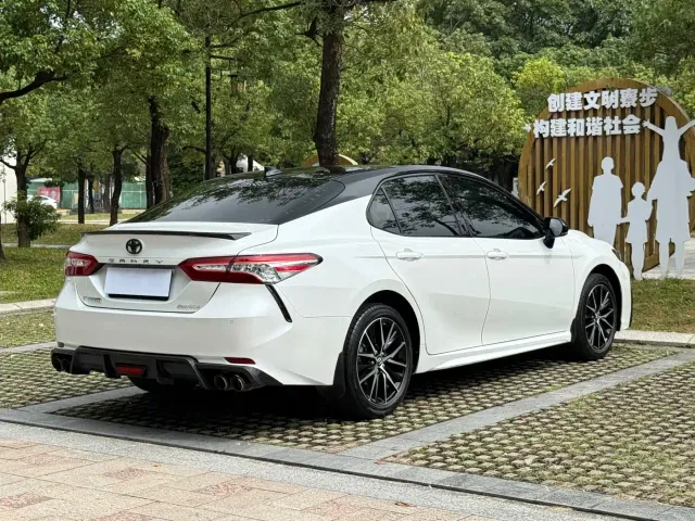 Toyota Camry — Фото автомобиля 15