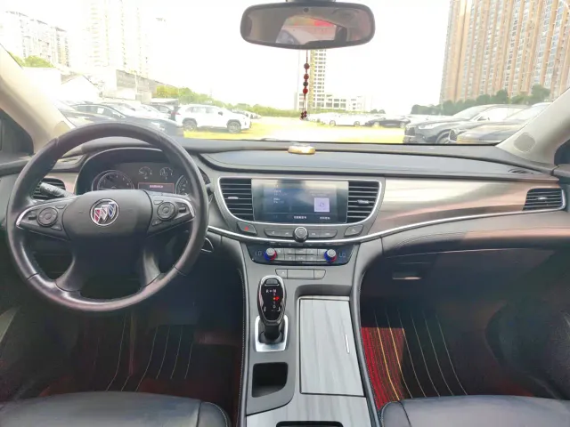 Buick LaCrosse — Фото автомобиля 6