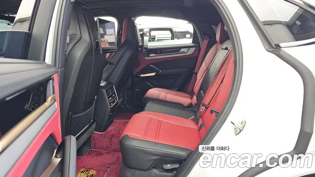 Porsche Cayenne PO536 — Фото автомобиля 26
