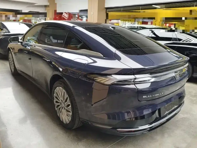 Buick Electra L7 — Фото автомобиля 4