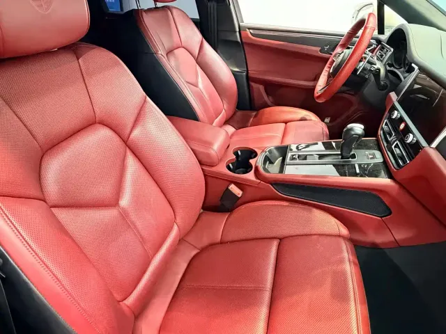 Porsche Macan — Фото автомобиля 6