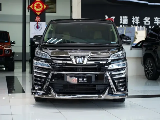 Toyota Vellfire — Фото автомобиля 2