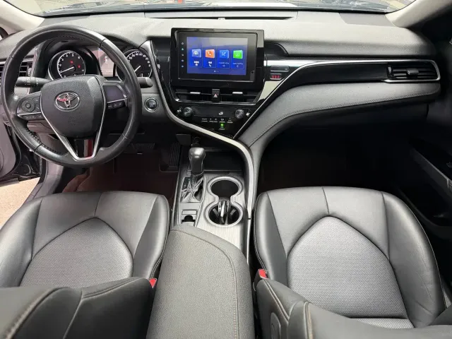 Toyota Camry — Фото автомобиля 10