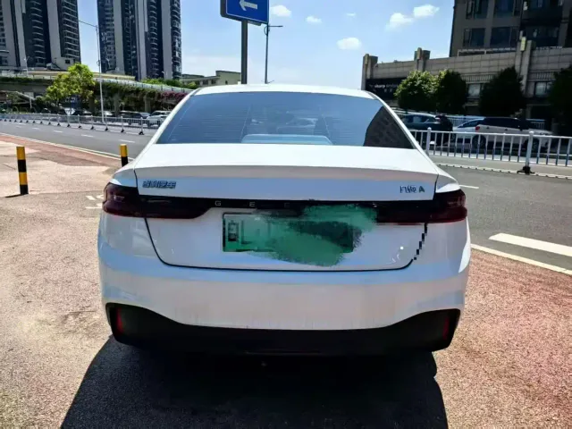 Geely Geometry A — Фото автомобиля 8