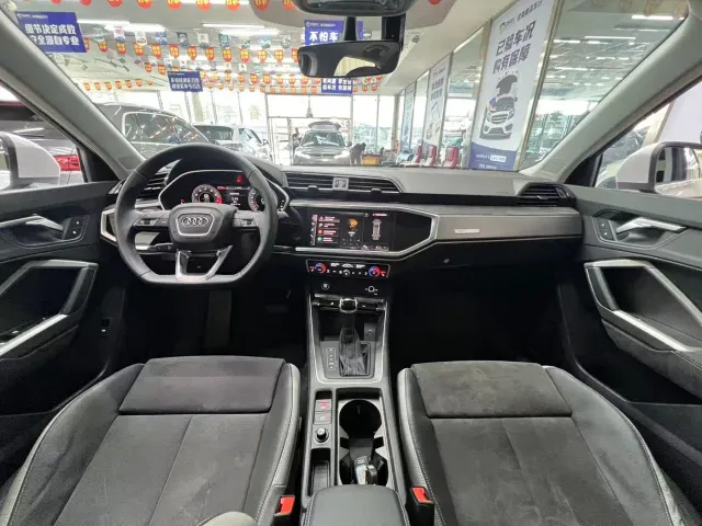 Audi Q3 — Фото автомобиля 9