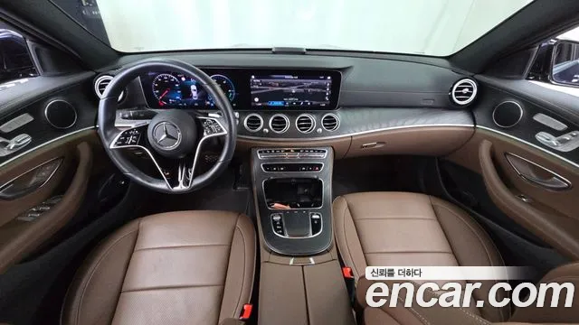 Mercedes-Benz E-Class — Фото автомобиля 6