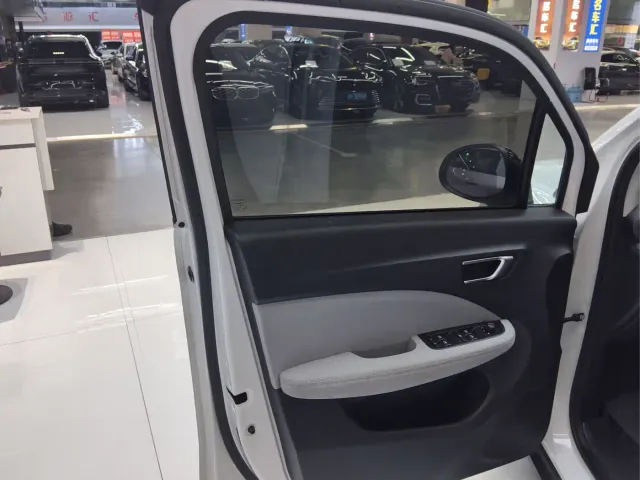Leapmotor T03 — Фото автомобиля 7