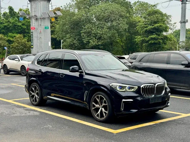 BMW X5 — Фото автомобиля 4