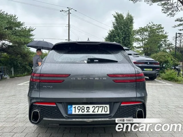 Genesis GV70 2.5T Бензин 2WD — Фото автомобиля 4
