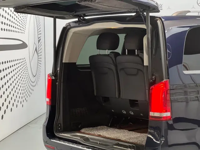 Mercedes-Benz V-Class — Фото автомобиля 5