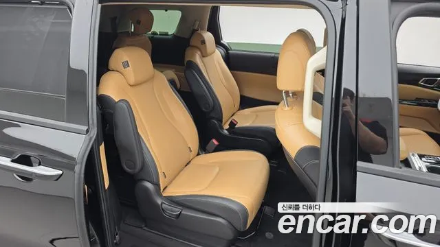 Kia Canival Carnival 4 поколение Дизель 9 мест Signature — Фото автомобиля 12
