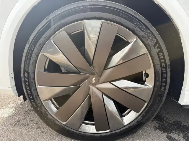 Li Auto L7 — Фото автомобиля 6