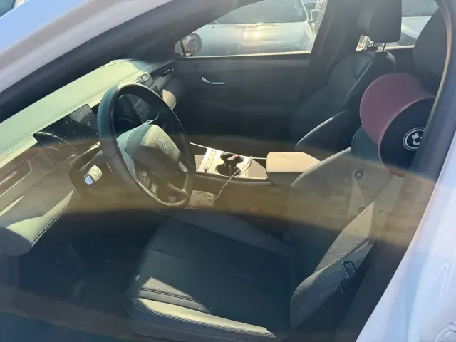BYD Qin PLUS 2026 Model DM-i 210KM Progressive Edition — Фото автомобиля 6