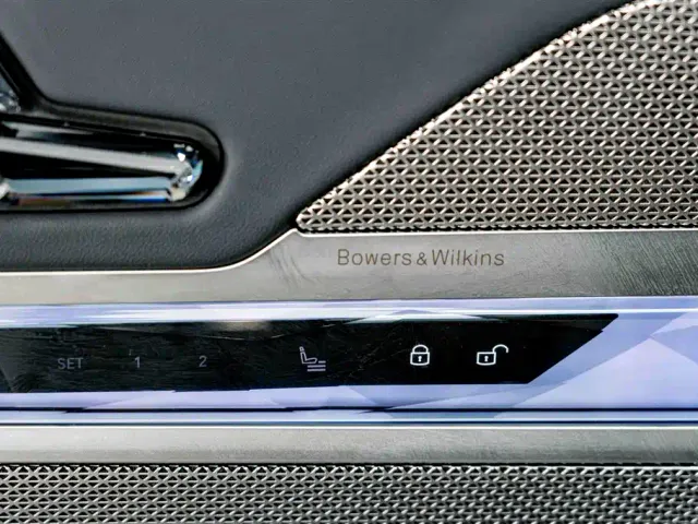 BMW 7 Series — Фото автомобиля 17
