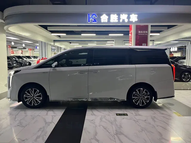 GAC Trumpchi M8 — Фото автомобиля 5