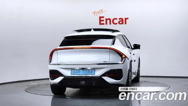 Kia EV6 — Фото автомобиля 4