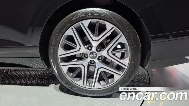 Hyundai Grandeur GN7 — Фото автомобиля 6