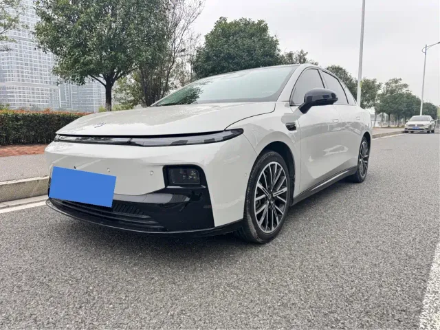 Фотография автомобиля — Leapmotor B01