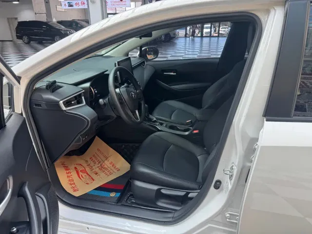 Toyota Corolla — Фото автомобиля 13