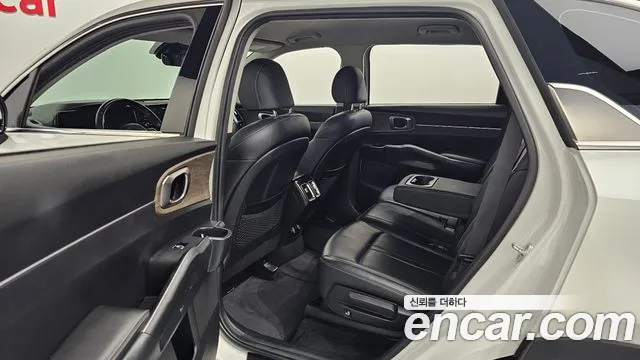 Kia Sorento Sorento 4-е поколение Бензин 2.5T 2WD — Фото автомобиля 13