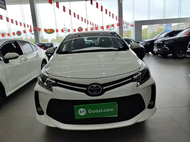 Toyota Vios FS — Фото автомобиля 2