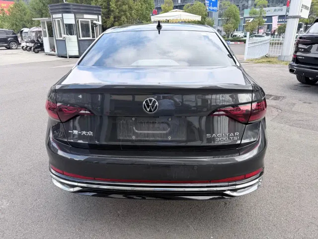 Volkswagen Sagitar — Фото автомобиля 8