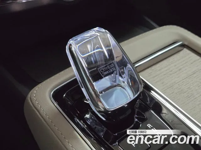 Volvo S90 — Фото автомобиля 13