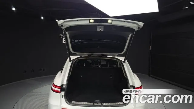 Genesis GV70 — Фото автомобиля 26