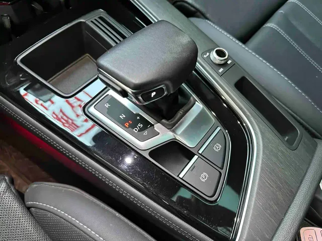 Audi A4L — Фото автомобиля 9