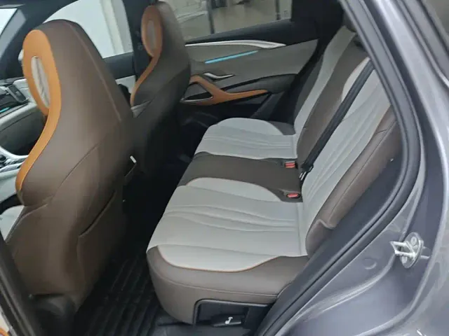 BYD Song Pro — Фото автомобиля 16